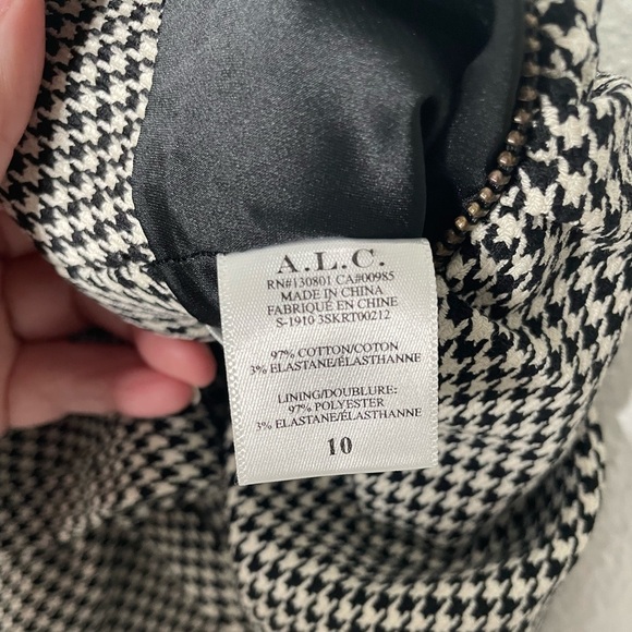 A.L.C. Preppy Jupiter Houndstooth Ruffle front Mini Skirt. NWT. Size 10. - Picture 8 of 11